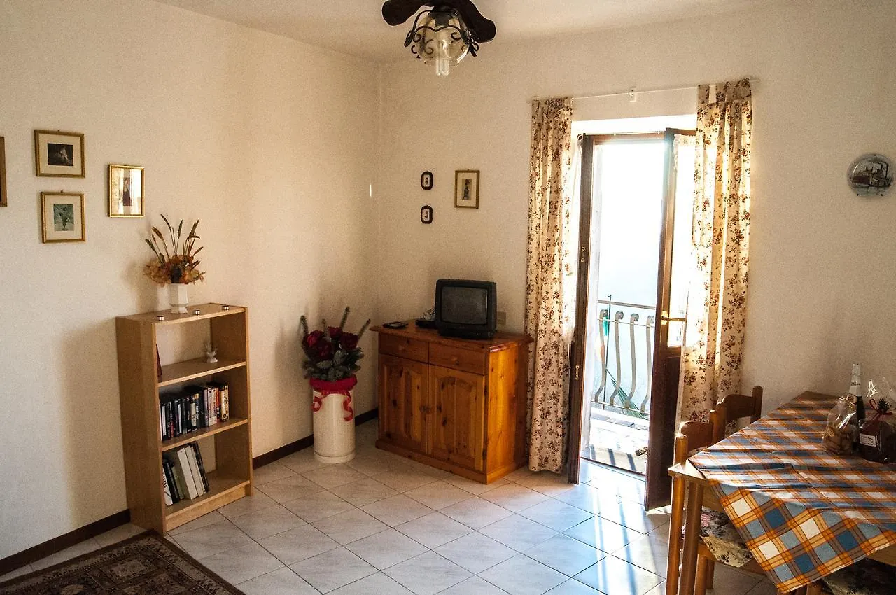 Aparthotel La Pietra Antica Albergo Diffuso Pieve Fosciana