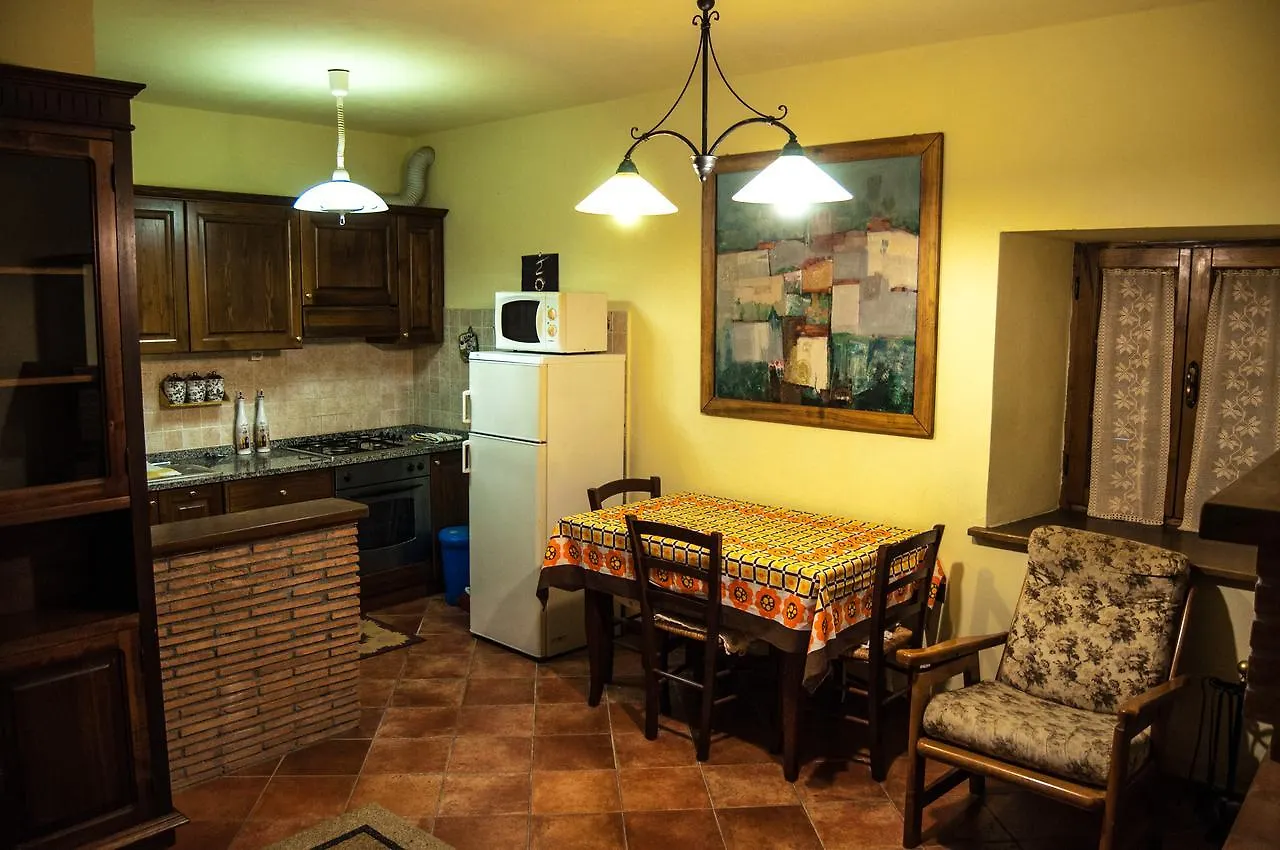 Aparthotel La Pietra Antica Albergo Diffuso Pieve Fosciana